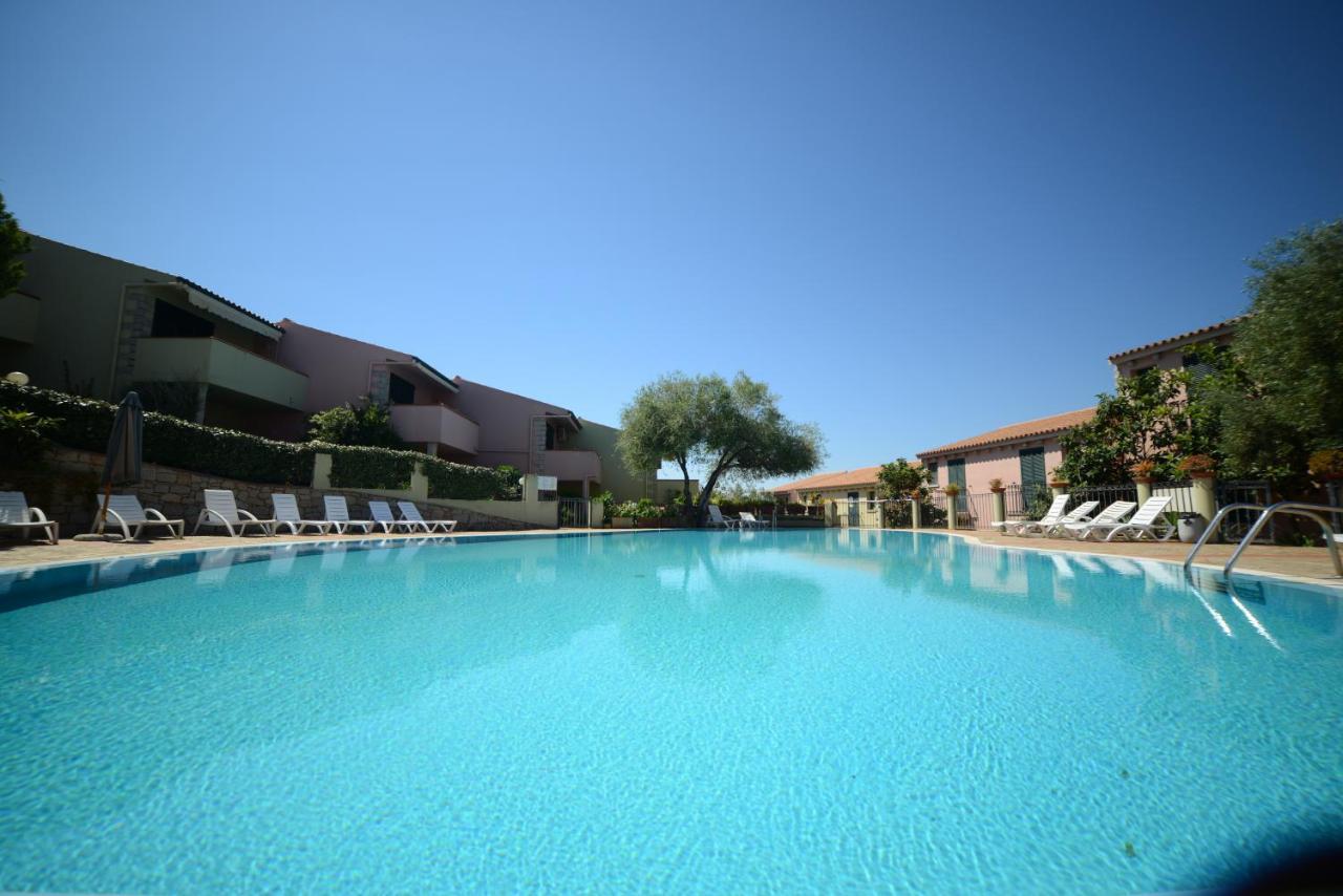 באדזי Villaggio Sa Ventana מראה חיצוני תמונה